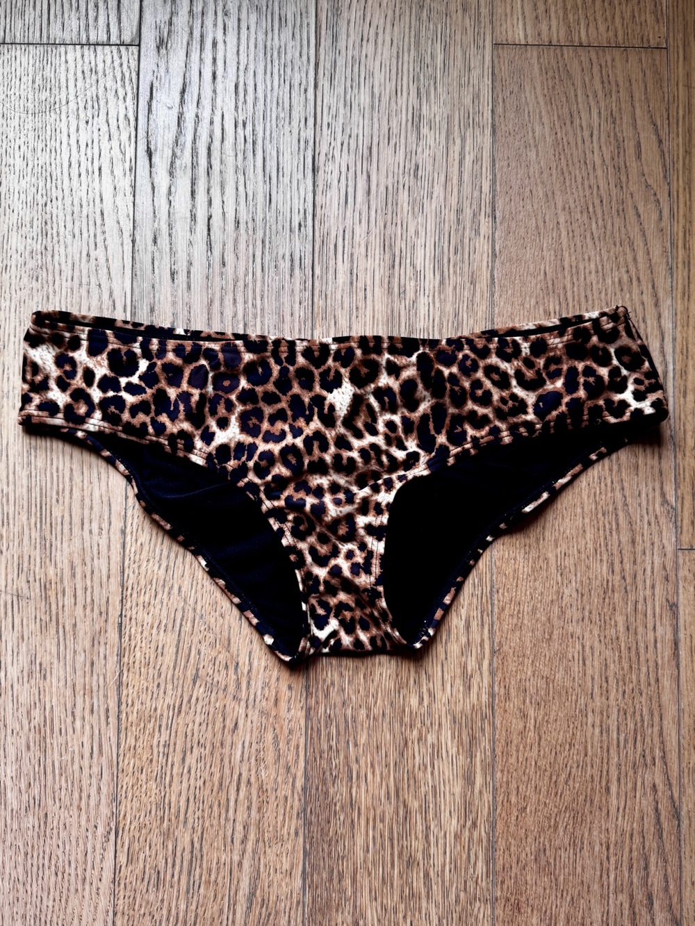 Lipsy Leopard Bikini Bottoms NWOT - Size L
